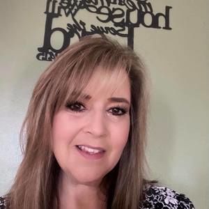 Meet your Posher, Lori